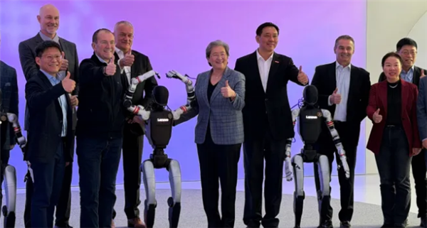 AMD总裁苏姿丰现身北京 率高管团队到访联想全球总部​