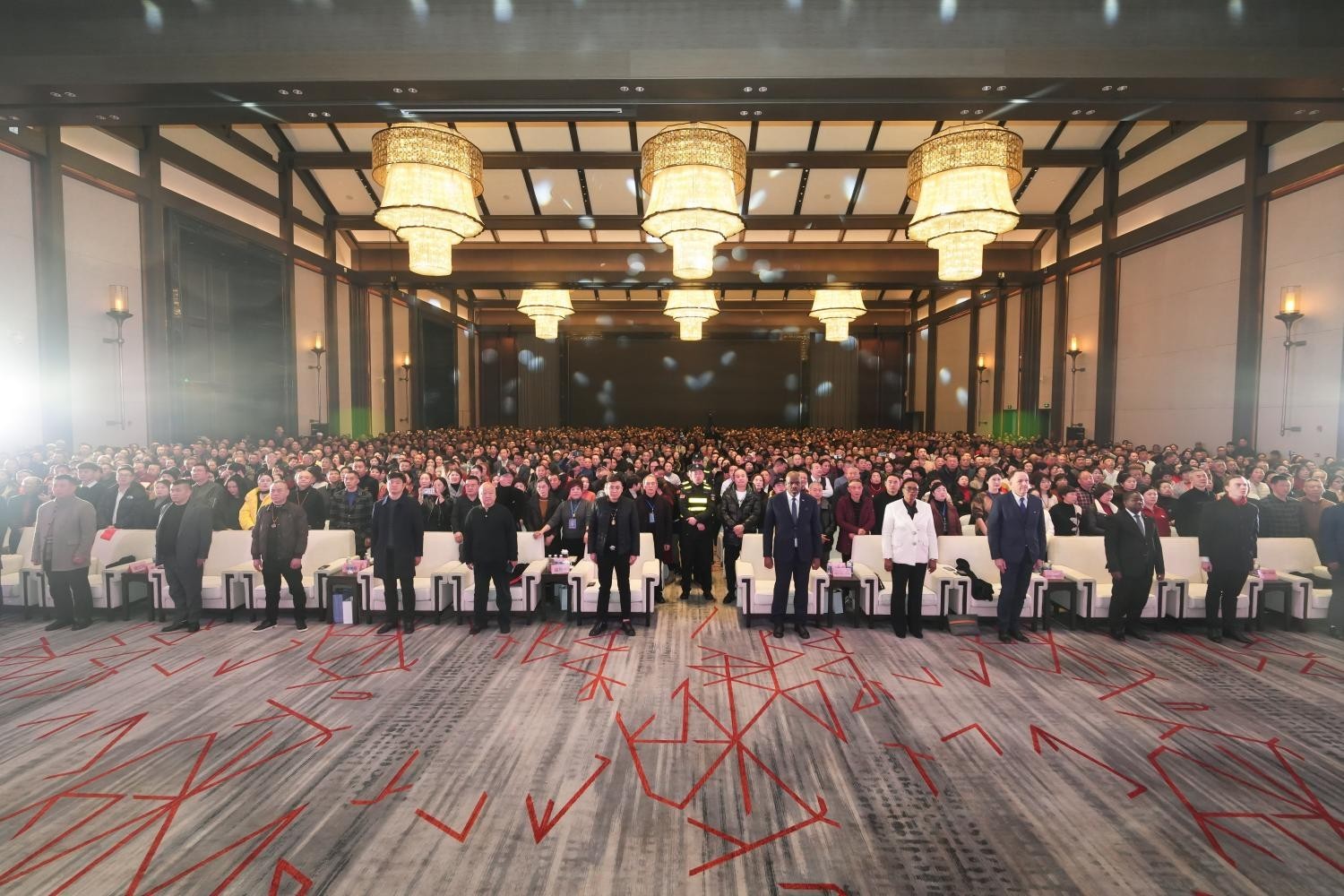 火星贡酒暨火星集市循环经济+火星盾品牌发布会 联合国和谐基金会秘书长出席会议​